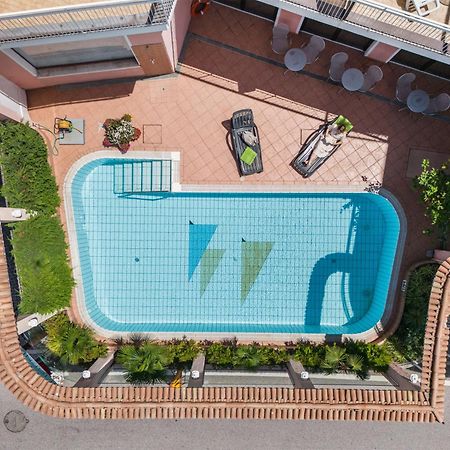 Hotel Ifigenia Torbole Sul Garda Buitenkant foto