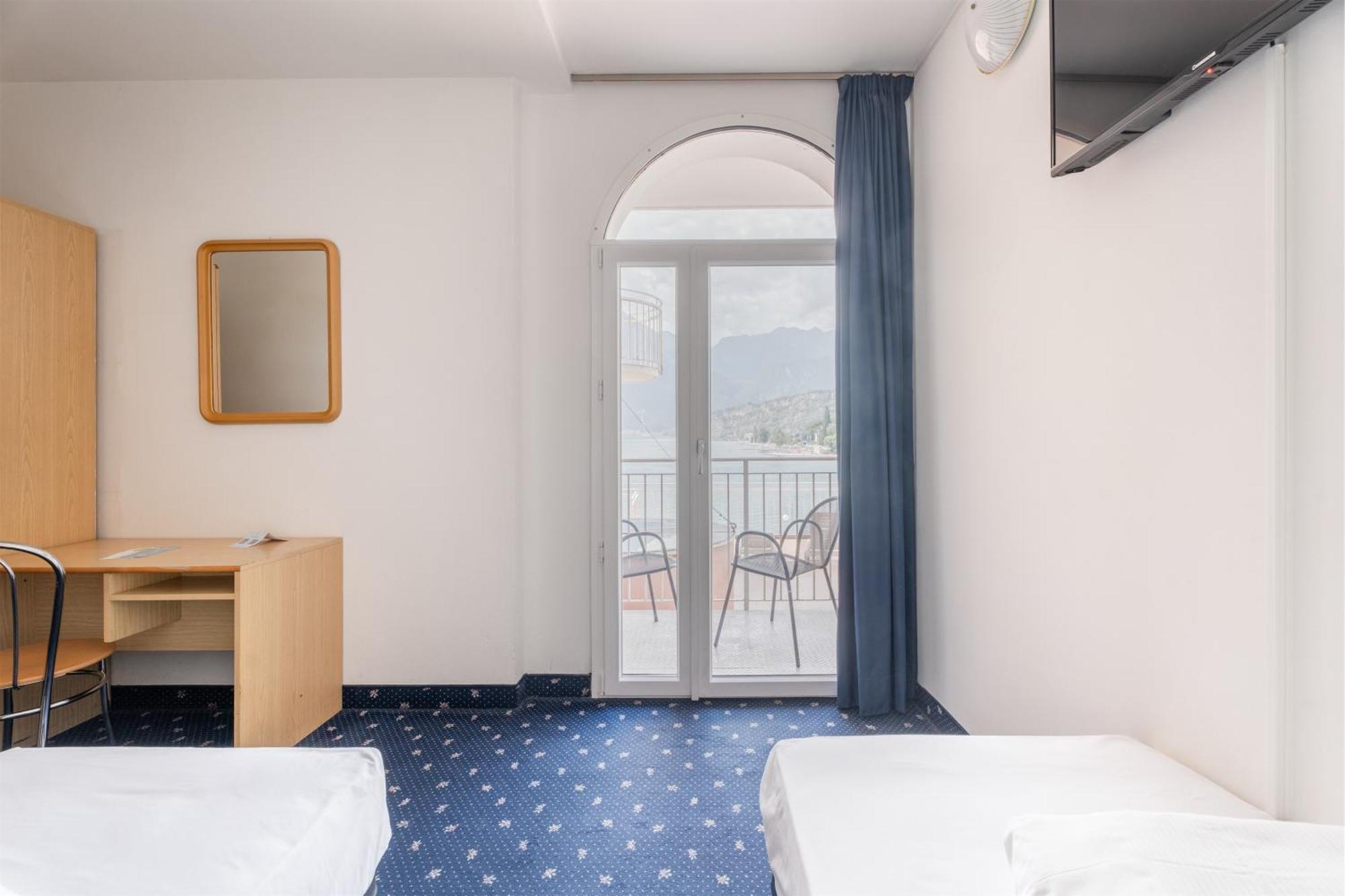 Hotel Ifigenia Torbole Sul Garda Buitenkant foto