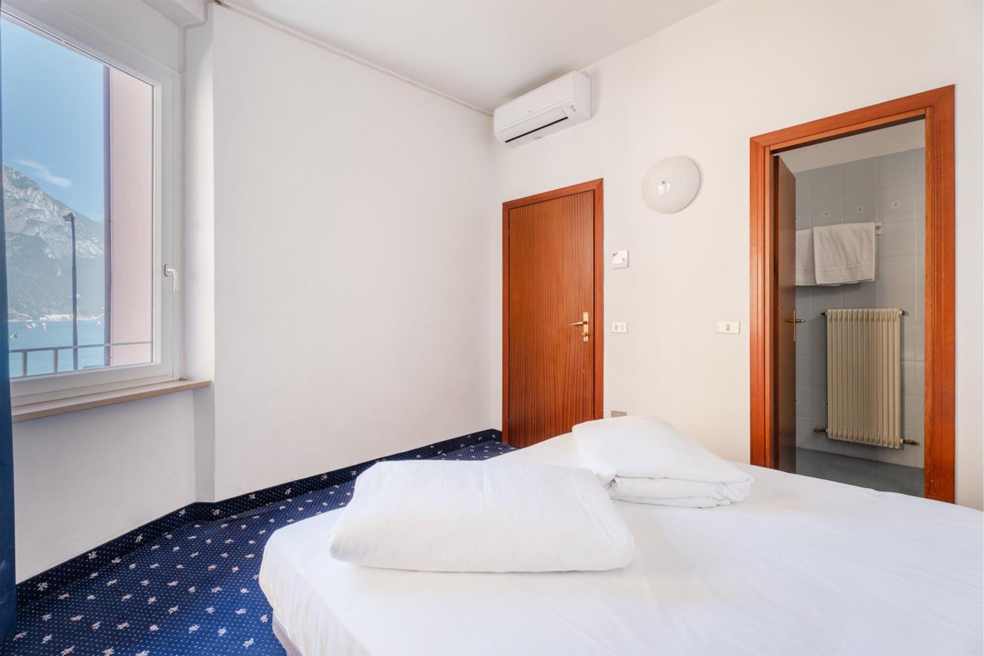 Hotel Ifigenia Torbole Sul Garda Buitenkant foto