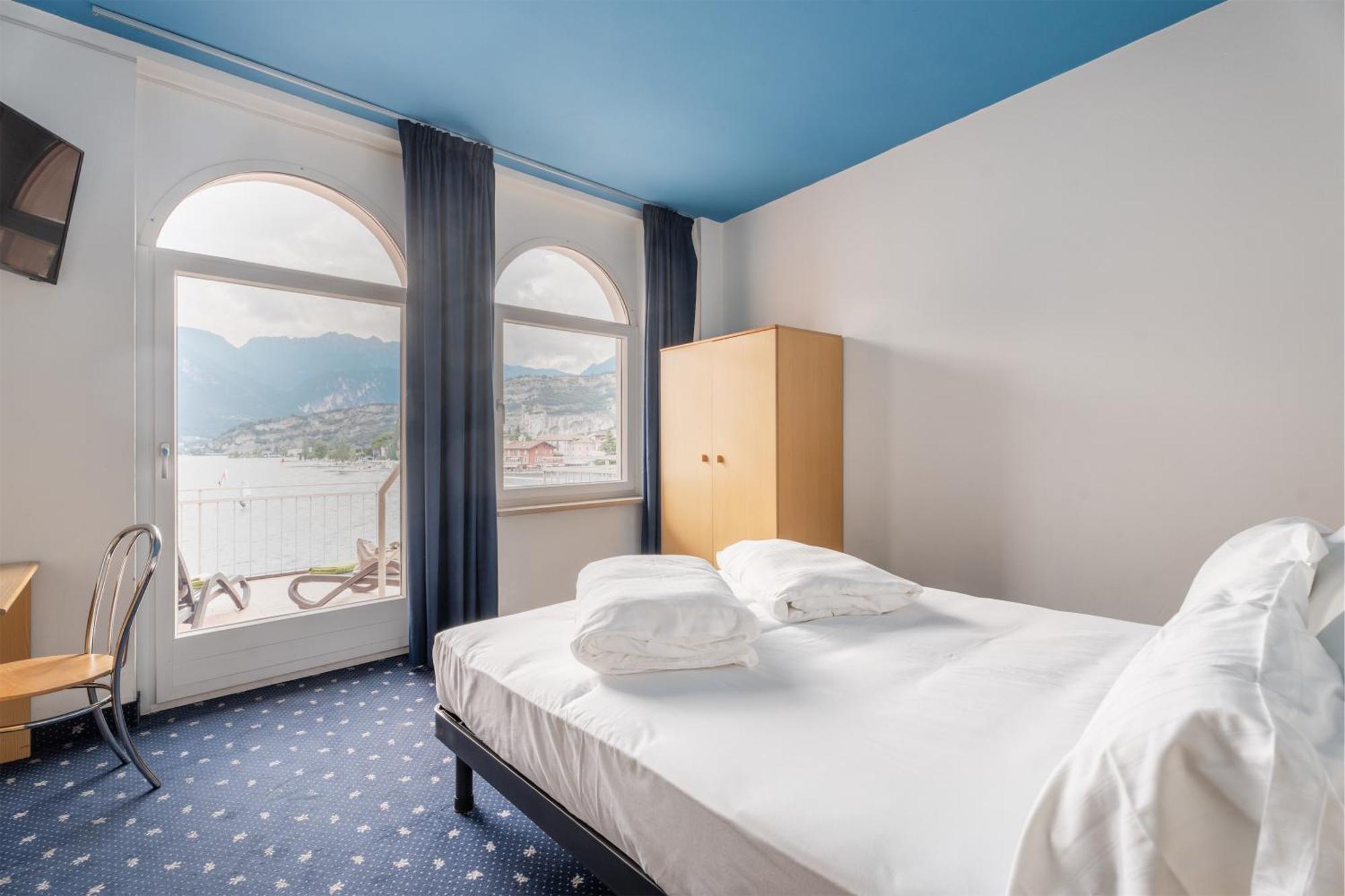 Hotel Ifigenia Torbole Sul Garda Buitenkant foto