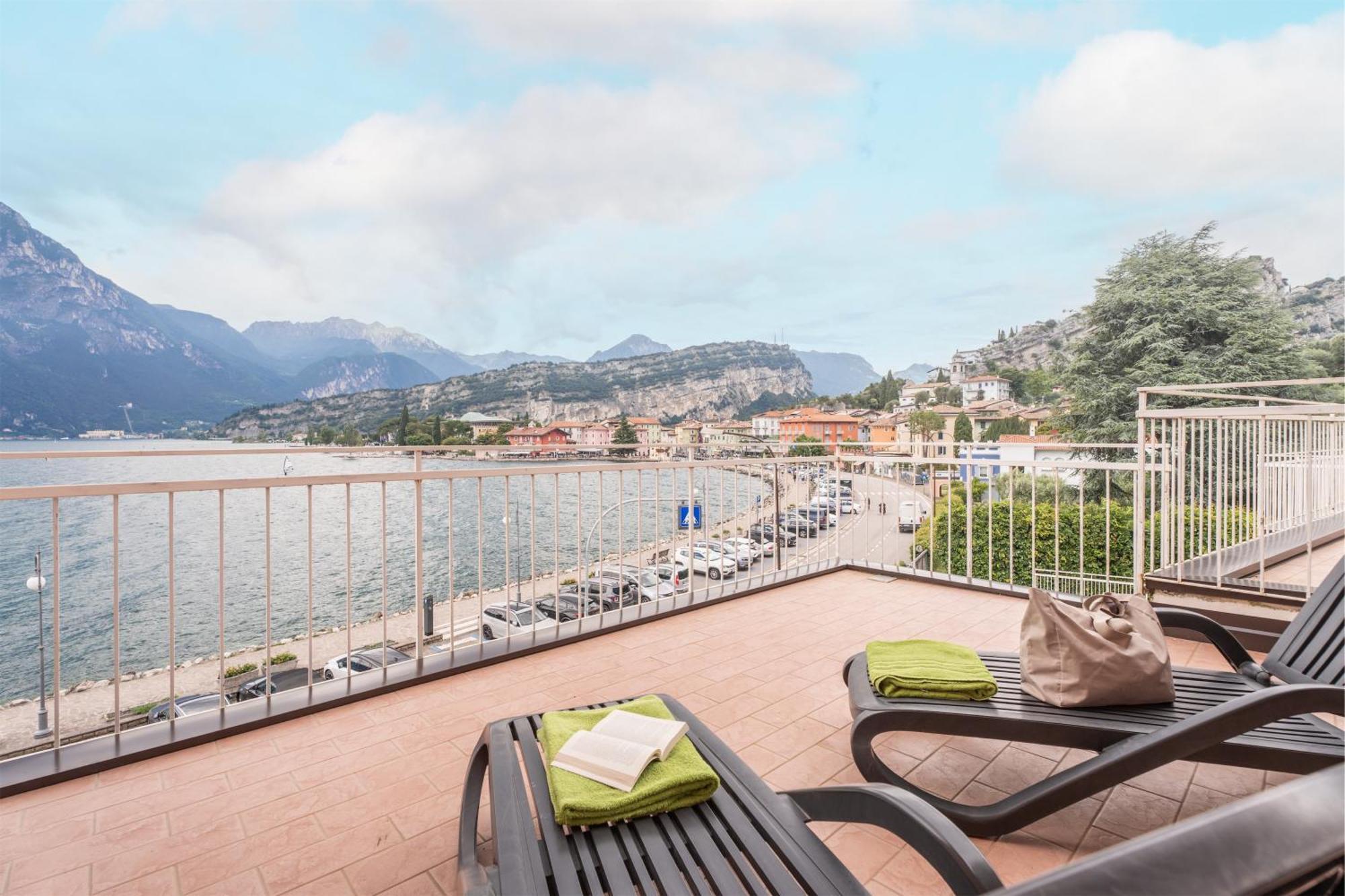 Hotel Ifigenia Torbole Sul Garda Buitenkant foto