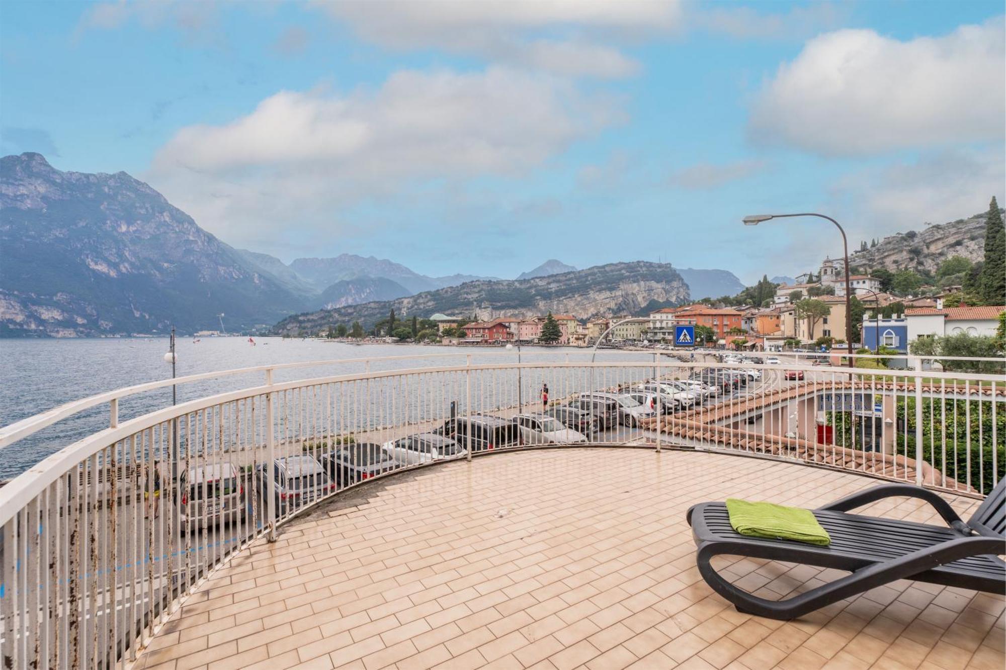 Hotel Ifigenia Torbole Sul Garda Buitenkant foto