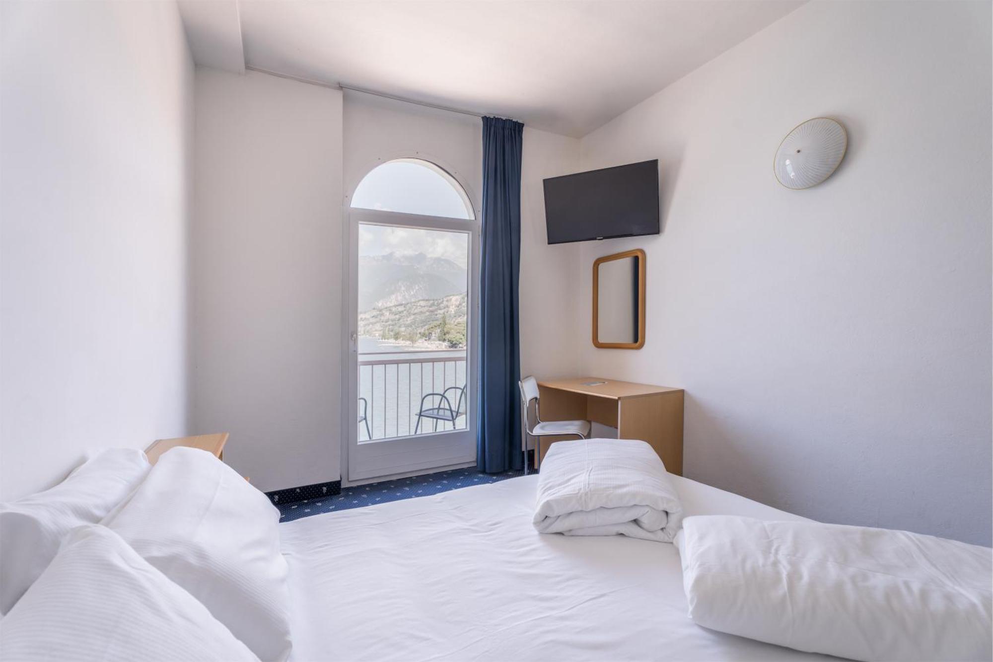 Hotel Ifigenia Torbole Sul Garda Buitenkant foto