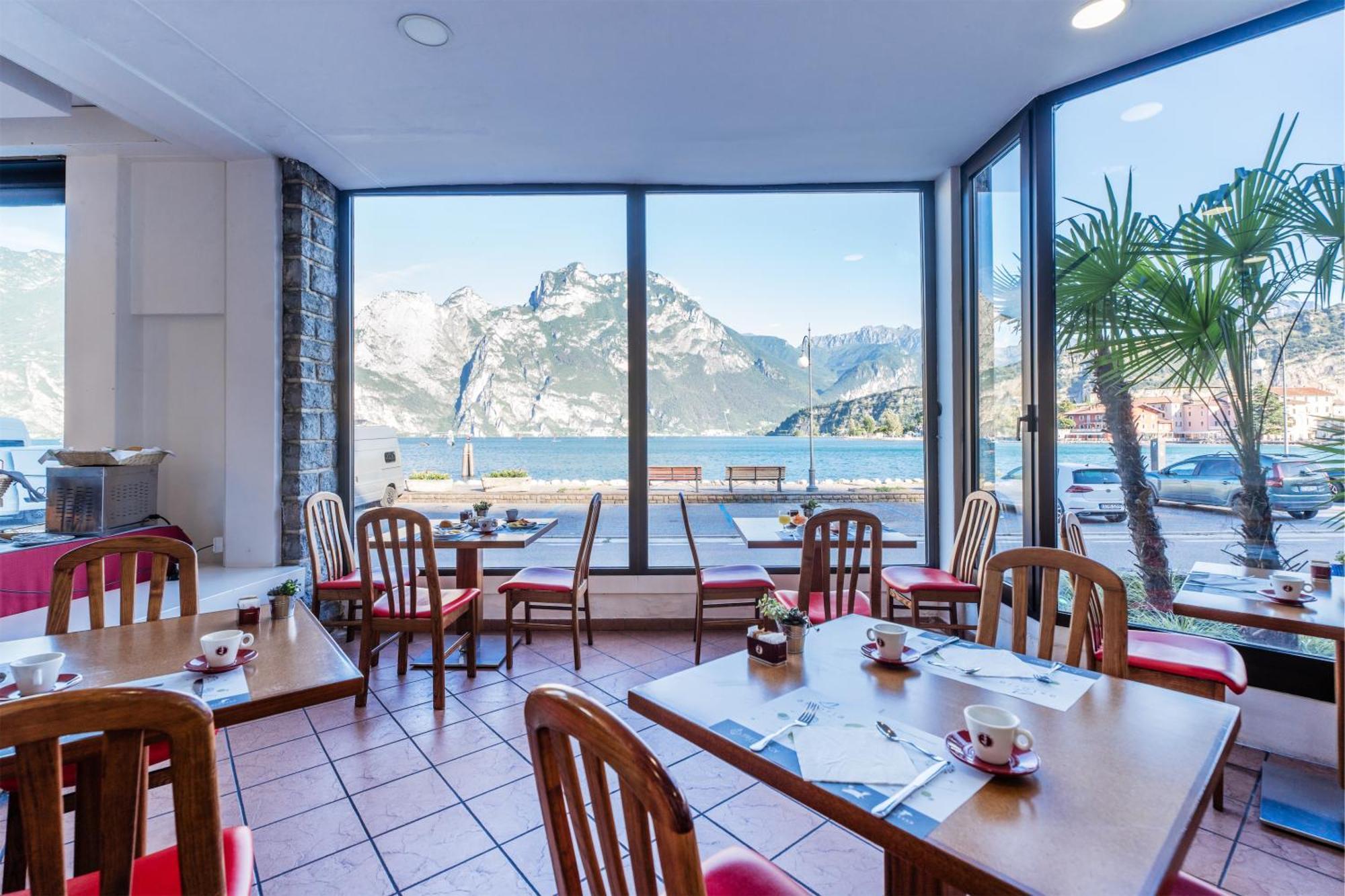 Hotel Ifigenia Torbole Sul Garda Buitenkant foto